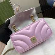 Gucci medium Marmont bag in pink iridescent quilted chevron leather 14x23x6cm - 5