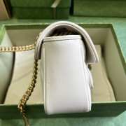 Gucci 443497 Marmont shoulder bag in white Matelassé leather 26x15x7cm - 2