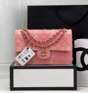 Chanel tweed flap bag in pink 25cm - 1