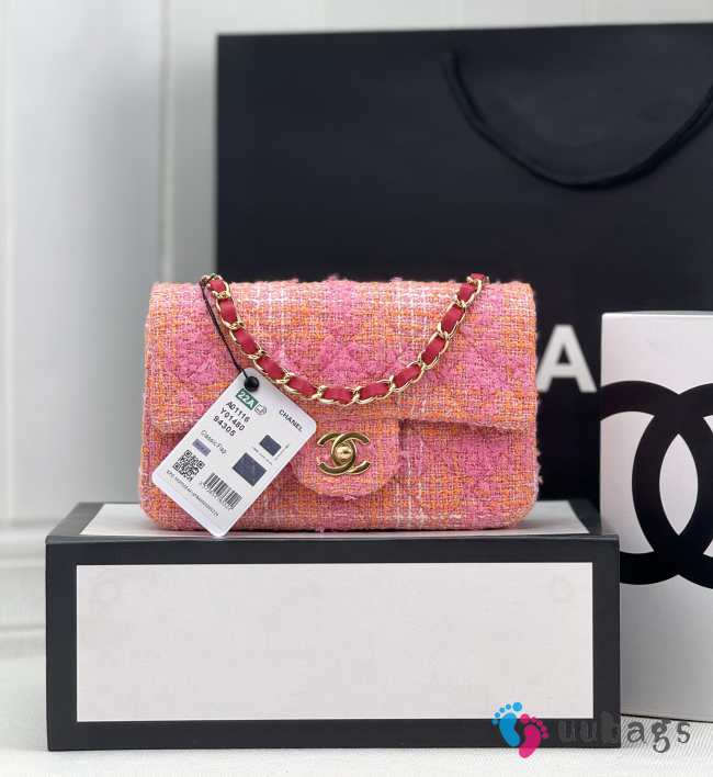 Chanel tweed flap bag in pink 20cm - 1