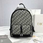 Dior 8 Backpack Beige and Black Dior Oblique Jacquard 31x41x15cm - 1