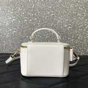 Valentino Garavani Locò mini handbag in calfskin leather in white 16.5x10x7.5cm - 4