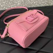 Valentino Garavani Locò mini handbag in calfskin leather in pink 16.5x10x7.5cm - 3