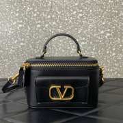 Valentino Garavani Locò mini handbag in calfskin leather in black 16.5x10x7.5cm - 1