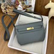 Kelly depeches 25 pouch in grey with gold buckle 25.2x9.5x4cm - 5