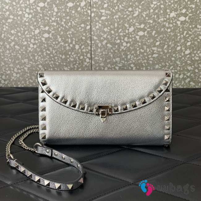 Valentino Garavani Rockstud Bag In silver metallic calfskin leather 21.5x12x2.5cm - 1