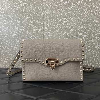 Valentino Garavani Rockstud grainy calfskin bag in dove grey 22.5x15x6cm