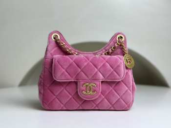 Chanel Hobo Bag Velvet & Gold-Tone Metal Pink 19x17x6cm