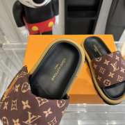 Louis Vuitton 1ACJZA Pool Pillow Flat Comfort Mule Brown - 5