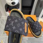 Louis Vuitton 1ACJZA Pool Pillow Flat Comfort Mule Black - 6