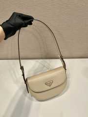 Prada Arqué leather shoulder bag in beige 12x23x6cm - 4