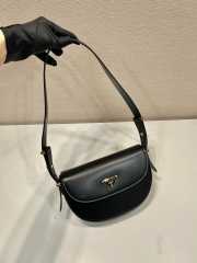 Prada Arqué leather bag in black 12x23x6cm - 6