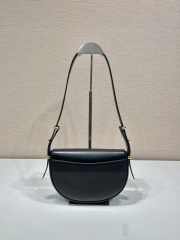 Prada Arqué leather bag in black 12x23x6cm - 3