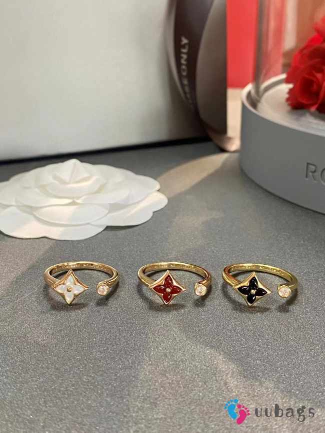 Louis Vuitton Q9S82A Color Blossom Mini Star Ring - 1