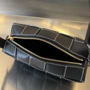 Bottega Veneta Brick Cassette 729251 In Black 24x9.5x9.5cm - 5