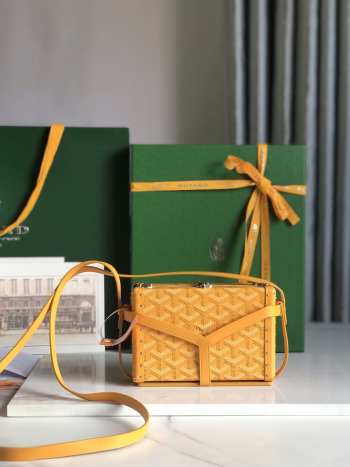 Goyard Minaudière trunk bag in yellow 17x11.5x5.5cm