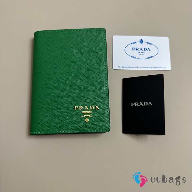 Prada passport in green 10x14cm - 1