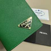 Prada passport in green 01 10x14cm - 4