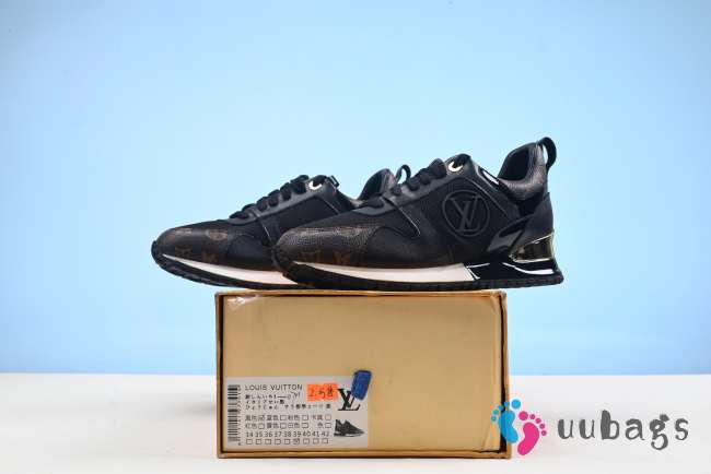 Louis Vuitton 1A3CW4 Run Away Black Sneaker size 39 - 1