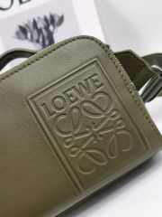 Loewe Mini Camera Crossbody bag in satin calfskin khaki Green 18x8.5x13cm - 5