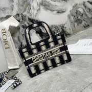 Dior Book Tote Black/White Mini Oblique Embroidery Canvas Bag 23x17cm - 1