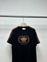 Gucci T-shirt In Black - 2