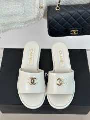 Chanel patent white slipper 3cm - 2