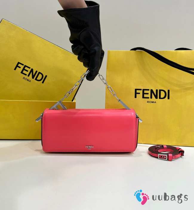 Fendi First Sign Pink Bag 22.5x5x10.5cm - 1