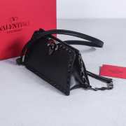 Valentino Garavani Rockstud Calfskin Clutch In Black 23x13x7cm - 5