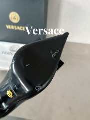 Versace High Heel In Black Patent Leather 10cm - 6