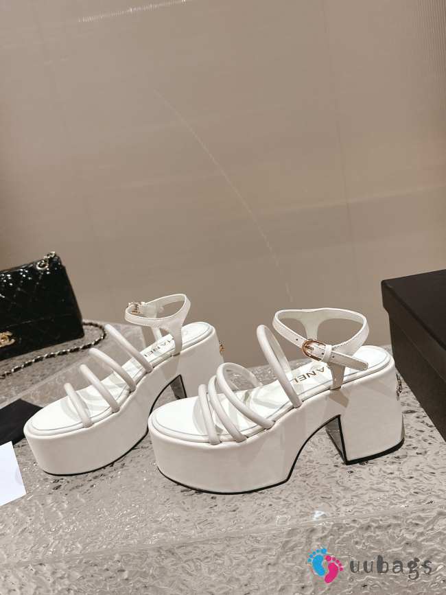 Chanel Sandal In White 7cm - 1