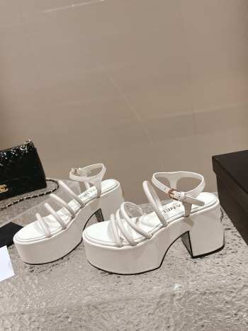 Chanel Sandal In White 7cm