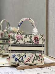 Dior Book Tote Bayadere White Bag 26.5x21x14cm  - 5