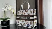 Dior Medium Butterfly Zodiac Book Tote White Bag 36.5x28x16.5cm - 6