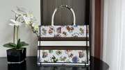 Dior Medium Butterfly Zodiac Book Tote White Bag 36.5x28x16.5cm - 5