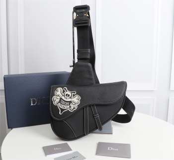 Dior & Shawn Saddle Bag Black Grained Calfskin 26x19x4.5cm