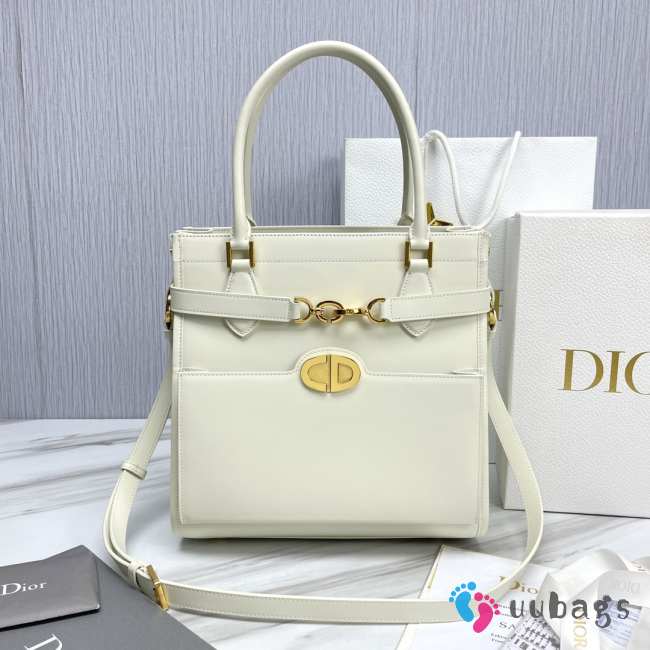 Dior CD Lock Bag In White 28x30x18cm - 1