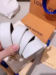 Louis Vuitton belt in white leather with gold buckle width 3cm - 5