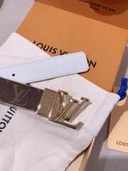 Louis Vuitton belt in white leather with gold buckle width 3cm - 3