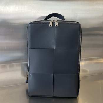 Bottega Veneta Arco Intreccio leather backpack in space 36x24x12cm