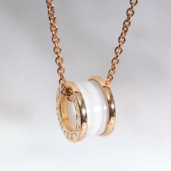 Bvlgari B.zero1 necklace with 18 kt rose gold chain and white ceramic pendant