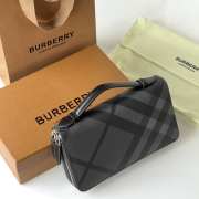 Burberry clutch bag in black grey 21.5x12.5x5cm - 1