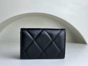 Chanel 19 Card Wallet Shiny Lambskin Gold-Tone In Black 7.5x11.3x2.1cm - 4