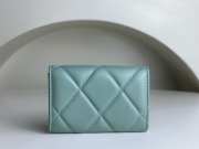 Chanel 19 Card Wallet Shiny Lambskin Gold-Tone In Mint Green 7.5x11.3x2.1cm - 4