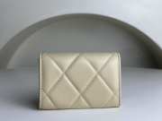 Chanel 19 Card Wallet Shiny Lambskin Gold-Tone In Beige 7.5x11.3x2.1cm - 5