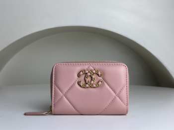 Chanel wallet in pink 11.5x8cm