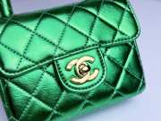 Chanel 1994 Classic Flap Handbag Metallic Green Lambskin 18cm - 2