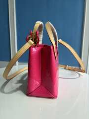 Louis Vuitton M24144 New LV Remix Reade PM Bag In Pink 22x16.5x11cm - 4