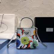 Prada bucket bag 1BA217 white 17x18x10.5cm - 1