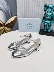 Prada patent leather pumps in silver 4.5cm - 6